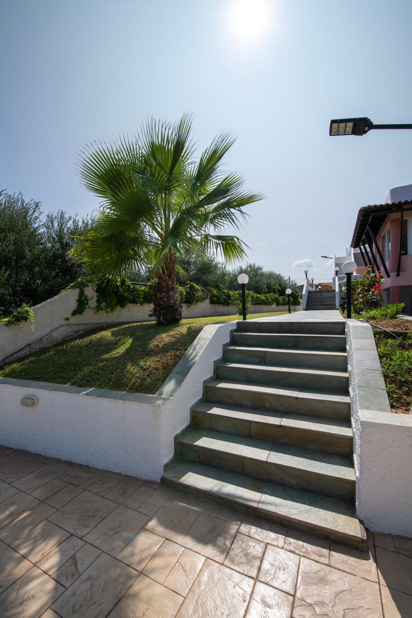 Villa Eleni 100M From The Sea Rapanianá Extérieur photo